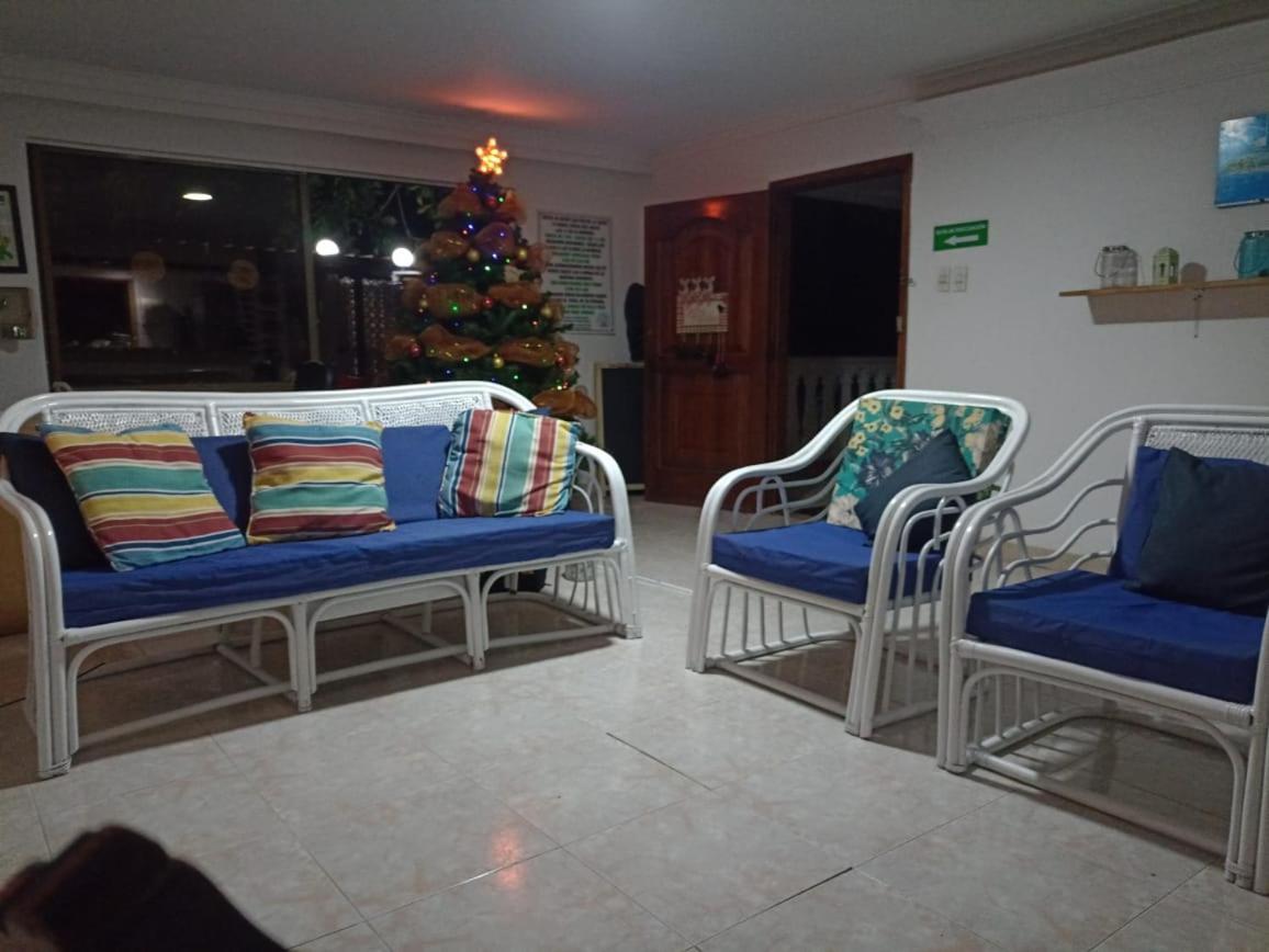 Hostal Palo Alto San Andrés Exterior photo